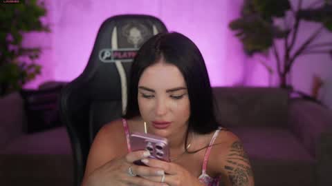 Snapshot of kira0541 chatting on 06-07-26, 08:18 Sweet girls online show from 06-07-26, 08:18