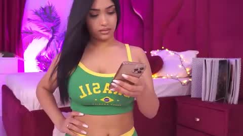 Snapshot of kira_krush chatting on 06-17-26, 05:21 kira krush online show from 06-17-26, 05:21