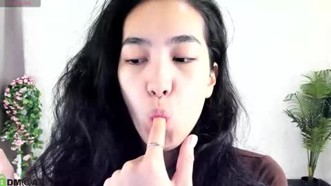 Aura online show from 11-04-25, 03:05