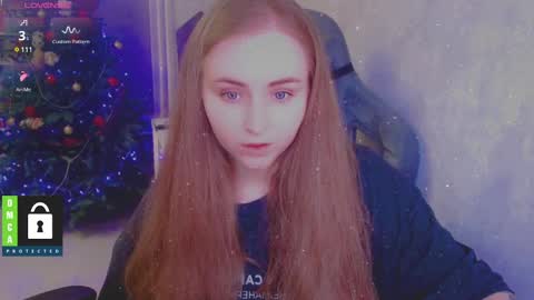 Snapshot of kira_love_sleep chatting on 01-17-25, 03:43 you know thumb up me please its important online show from 01-17-25, 03:43