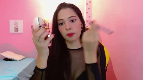 Snapshot of kira_lyn chatting on 02-02-26, 01:10 Kira 3 online show from 02-02-26, 01:10