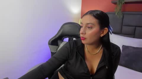 Snapshot of kira_relish chatting on 03-26-26, 01:17 K I R A online show from 03-26-26, 01:17