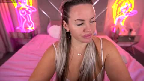 Kira online show from 10-14-25, 02:56