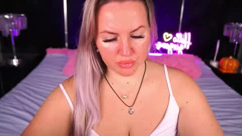 Kira online show from 12-01-25, 09:42