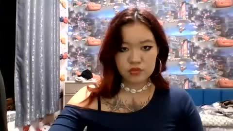 Snapshot of kiradrip chatting on 10-23-25, 08:07 Kira online show from 10-23-25, 08:07