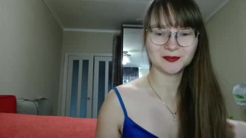 KiraGoldens online show from 10-21-25, 06:14