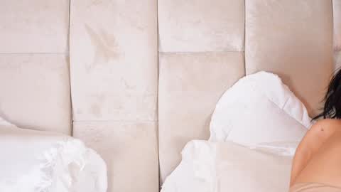 kira online show from 12-10-24, 06:49