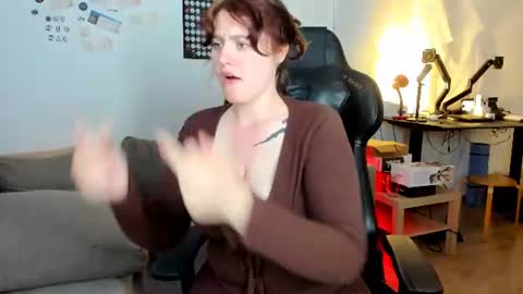 Kira  online show from 06-13-26, 11:08