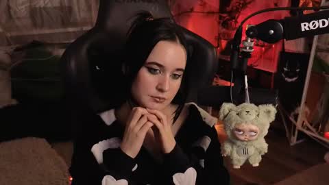 Kira    online show from 11-02-25, 01:19