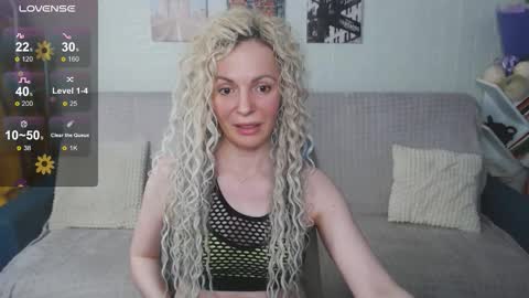 Snapshot of kiramartins_cat chatting on 11-30-25, 06:56 kiramartins cat online show from 11-30-25, 06:56