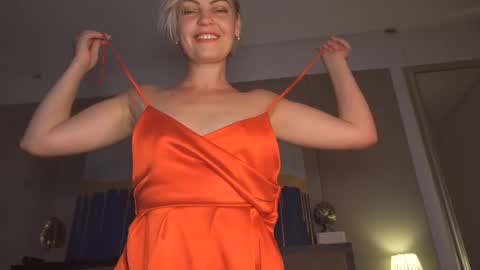 Snapshot of kirasunny chatting on 09-18-25, 07:49 kirasunny online show from 09-18-25, 07:49