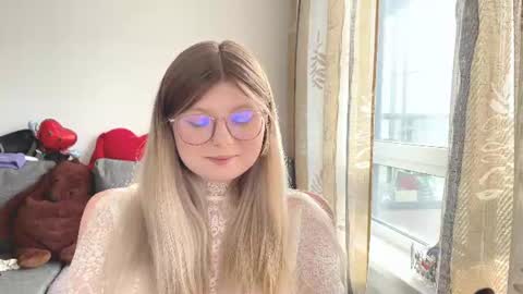 KiraYume online show from 06-04-26, 01:33