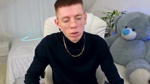    online show from 03-12-25, 09:23