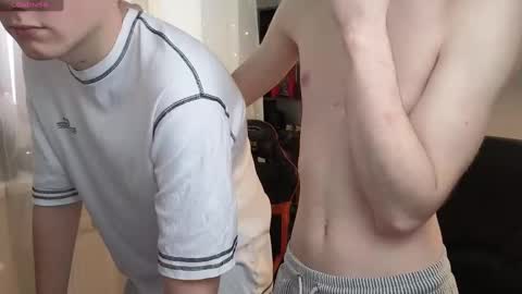 Snapshot of kirill_20_cm chatting on 02-18-25, 01:00 Kirill and Andrey online show from 02-18-25, 01:00