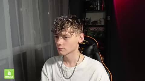 Snapshot of kirill_20_cm chatting on 11-06-25, 03:24 Kirill and Andrey online show from 11-06-25, 03:24