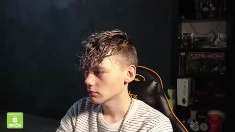 Snapshot of kirill_20_cm chatting on 11-30-25, 12:42 Kirill and Andrey online show from 11-30-25, 12:42