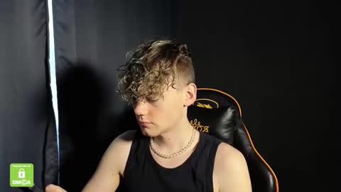 Snapshot of kirill_20_cm chatting on 01-19-26, 05:55 Kirill and Andrey online show from 01-19-26, 05:55