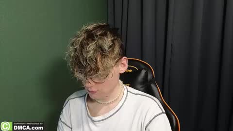 Snapshot of kirill_20_cm chatting on 02-08-26, 05:44 Kirill and Andrey online show from 02-08-26, 05:44