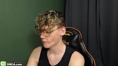 Snapshot of kirill_20_cm chatting on 02-15-26, 12:07 Kirill and Andrey online show from 02-15-26, 12:07