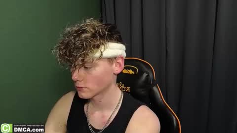 Snapshot of kirill_20_cm chatting on 02-24-26, 05:16 Kirill and Andrey online show from 02-24-26, 05:16