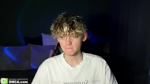 Snapshot of kirill_20_cm chatting on 03-05-26, 02:46 Kirill and Andrey online show from 03-05-26, 02:46