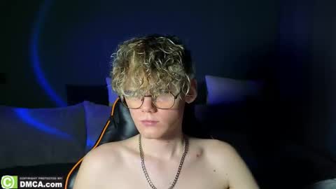 Snapshot of kirill_20_cm chatting on 03-08-26, 02:04 Kirill and Andrey online show from 03-08-26, 02:04