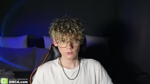 Snapshot of kirill_20_cm chatting on 03-12-26, 11:22 Kirill and Andrey online show from 03-12-26, 11:22