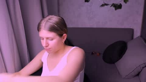 Kira online show from 12-03-24, 10:07