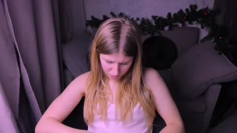 Kira online show from 12-12-24, 12:38