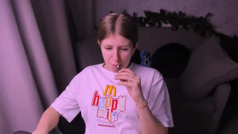 Kira online show from 12-28-24, 10:02