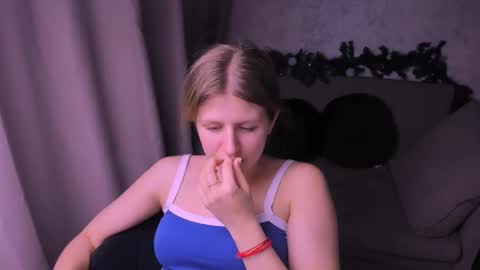 Kira online show from 01-10-25, 09:10