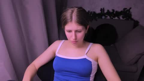 Kira online show from 01-11-25, 12:12