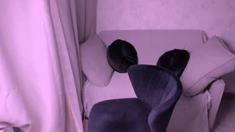 Kira online show from 01-17-25, 10:34