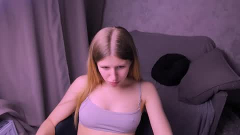 Kira online show from 02-25-25, 07:03