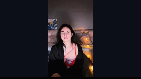 Kira online show from 10-16-25, 06:42