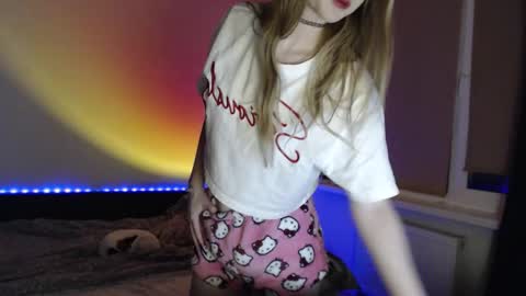 kisa____ online show from 10-27-25, 09:08