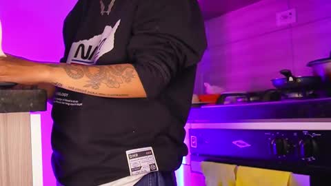 Snapshot of kishiranma chatting on 11-05-25, 10:10 kishiranma online show from 11-05-25, 10:10