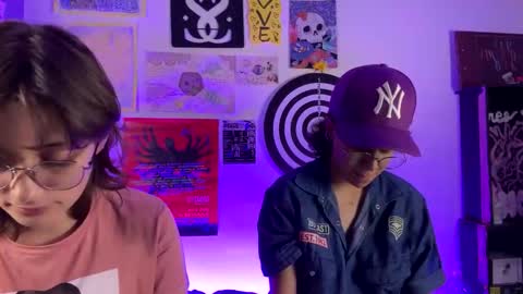 Snapshot of kishiranma chatting on 11-22-25, 12:20 kishiranma online show from 11-22-25, 12:20