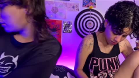 Snapshot of kishiranma chatting on 11-28-25, 01:19 kishiranma online show from 11-28-25, 01:19