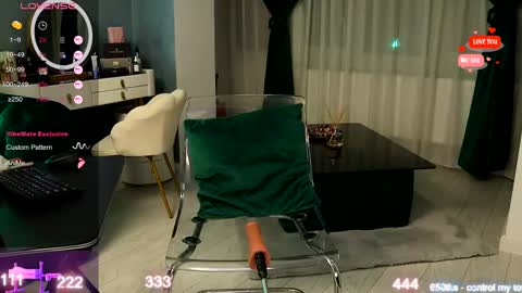 Snapshot of kiss_katy chatting on 02-28-25, 02:42 kiss_katy online show from 02-28-25, 02:42