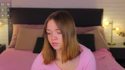 Kiss Moon online show from 02-20-26, 07:10