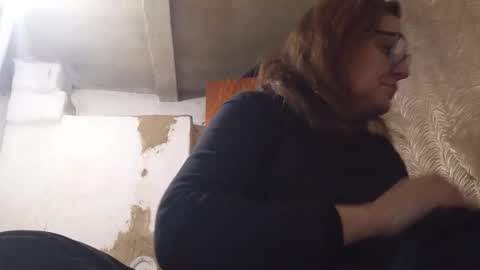 Snapshot of kissandvibe chatting on 10-21-25, 07:14 kissandvibe online show from 10-21-25, 07:14