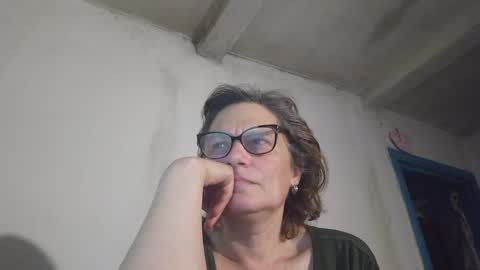 Snapshot of kissandvibe chatting on 03-25-26, 08:26 kissandvibe online show from 03-25-26, 08:26