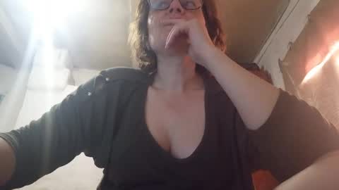 Snapshot of kissandvibe chatting on 03-27-26, 08:26 kissandvibe online show from 03-27-26, 08:26