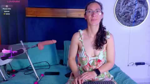 Snapshot of kissingcobank chatting on 11-18-25, 03:23 Kissing Company online show from 11-18-25, 03:23