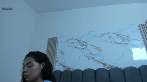 Sara online show from 04-25-26, 09:45