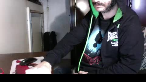 kissofbanned1983 online show from 10-29-25, 11:01