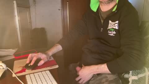 kissofbanned1983 online show from 04-15-26, 10:00