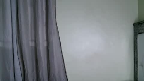 Snapshot of kisssmiles chatting on 10-18-25, 05:32 kisssmiles online show from 10-18-25, 05:32