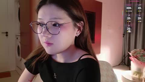 Snapshot of kitayamachu chatting on 09-21-25, 03:41 Aya online show from 09-21-25, 03:41